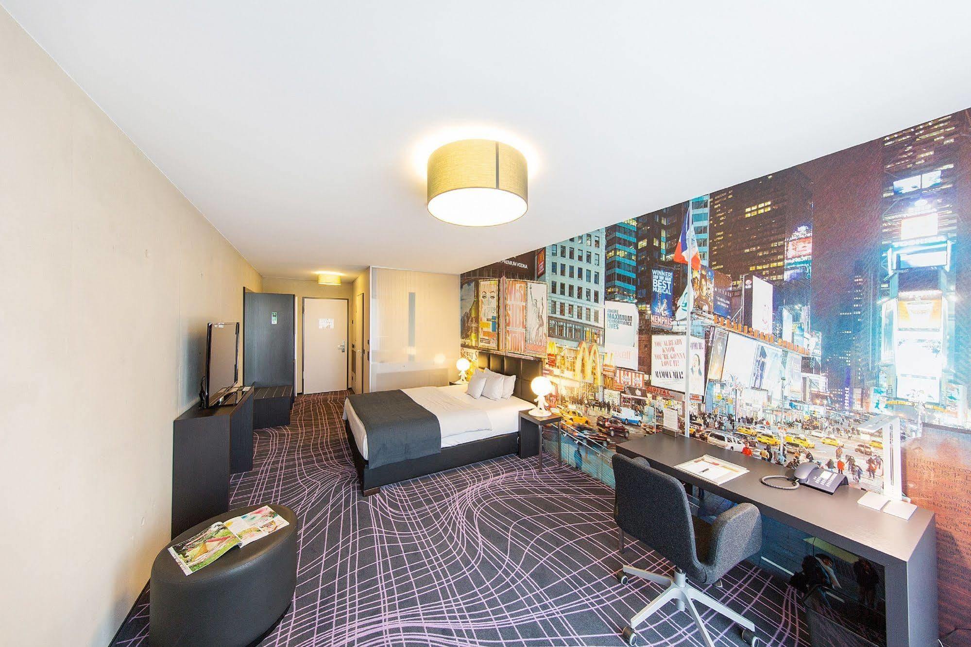 Euronova Arthotel Кьолн Екстериор снимка